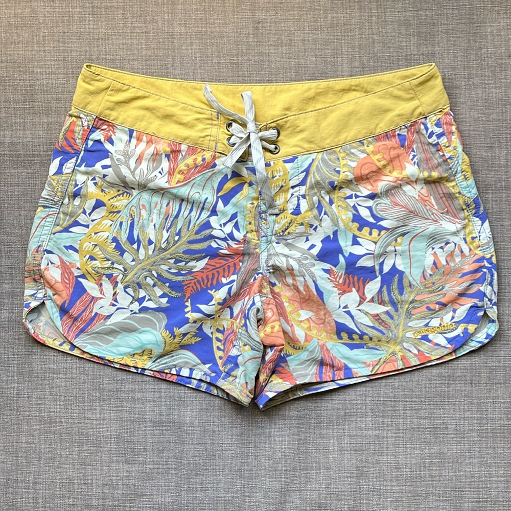 Patagonia Wayfarer Board Shorts Jurassic Ferns Print Size 2